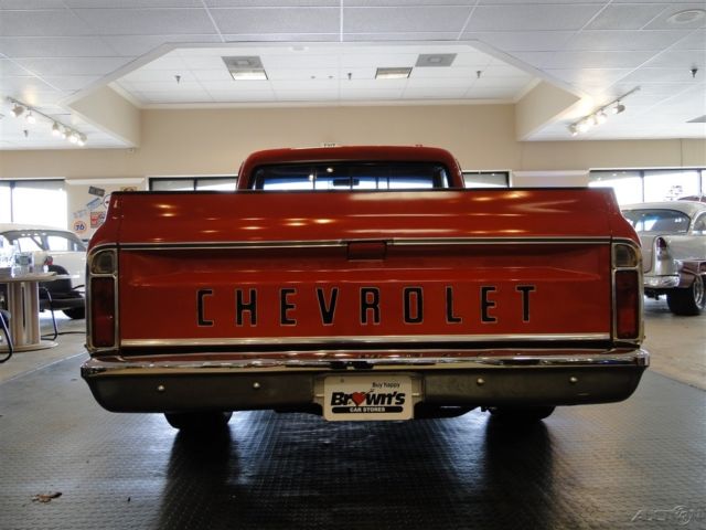 1972 Red Chevrolet C-10