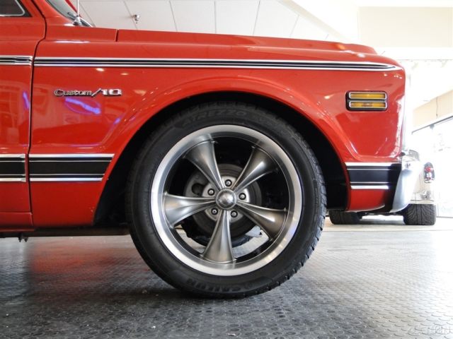 1972 Red Chevrolet C-10
