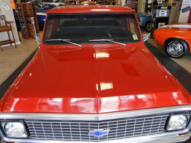 1972 Red Chevrolet C-10