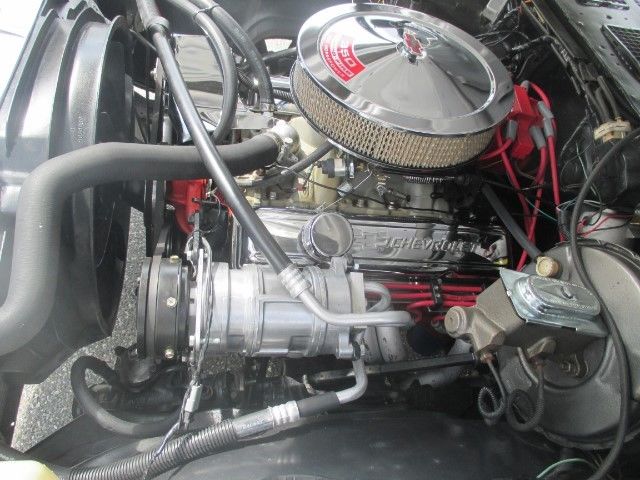 1972 Silver Chevrolet Chevelle Coupe
