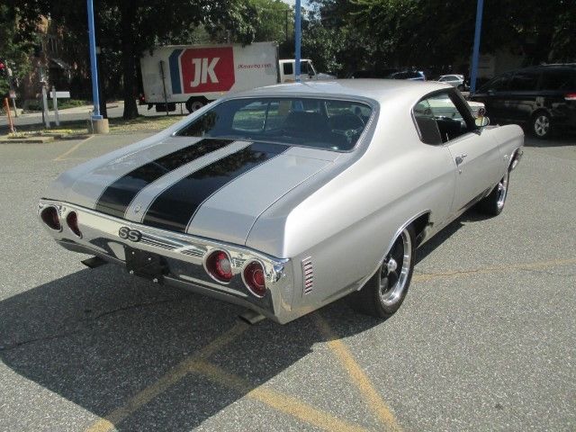 1972 Silver Chevrolet Chevelle Coupe