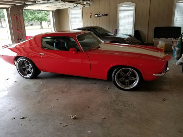 1972 Lingerie Red/white stripes Chevrolet Camaro Coupe