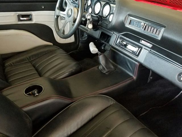 1972 Lingerie Red/white stripes Chevrolet Camaro Coupe