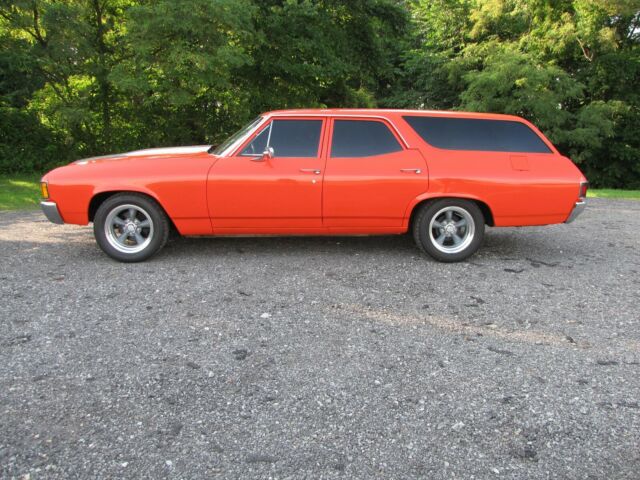 1972 Orange Chevrolet Chevelle Wagon