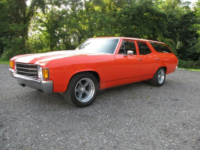 1972 Orange Chevrolet Chevelle Wagon