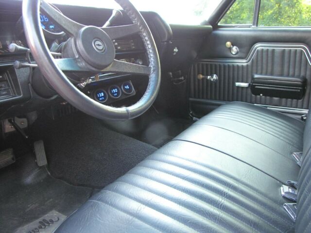 1972 Orange Chevrolet Chevelle Wagon