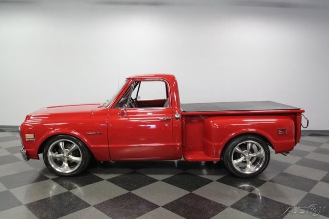 1972 Red Chevrolet C10