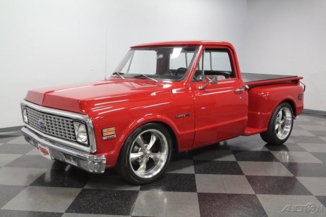 1972 Red Chevrolet C10