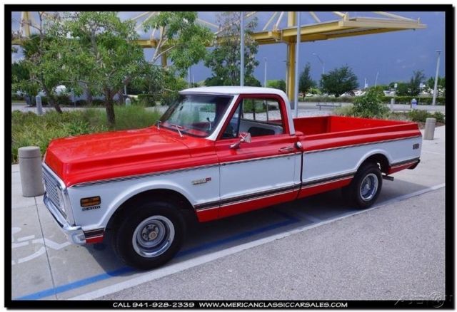 1972 White Chevrolet C-10