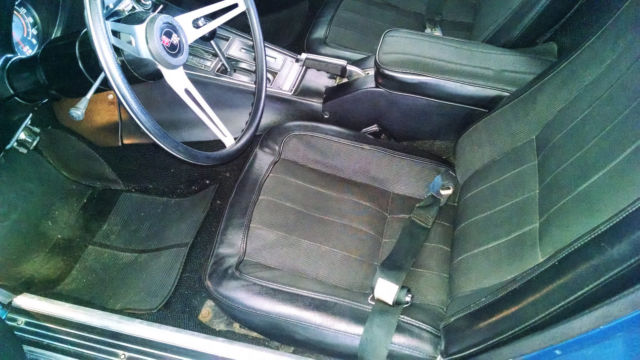 1972 Blue Chevrolet Corvette Coupe