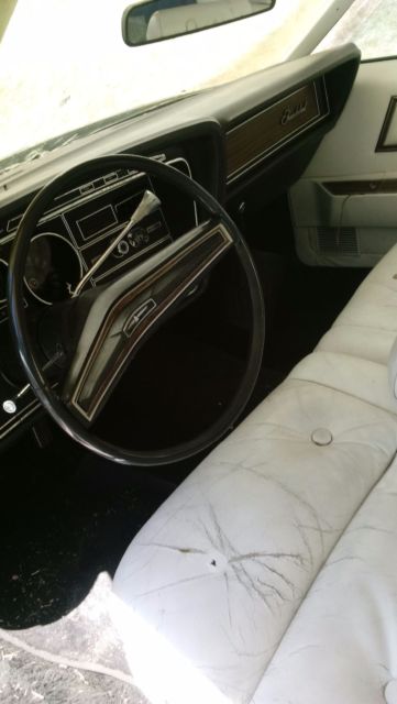 1972 Yellow Ford Thunderbird Coupe