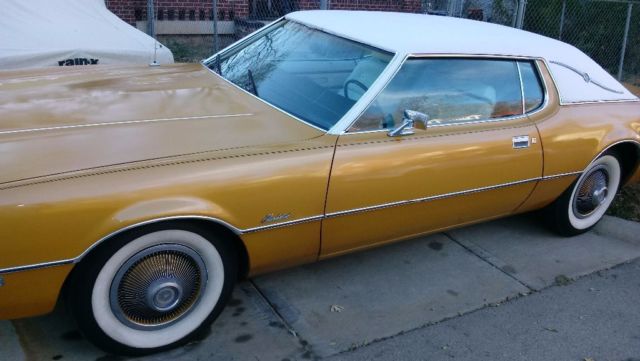 1972 Yellow Ford Thunderbird Coupe