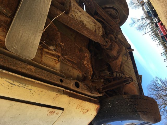 1972 Yellow Ford Thunderbird Coupe