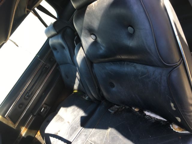 1972 Yellow Ford Thunderbird Coupe