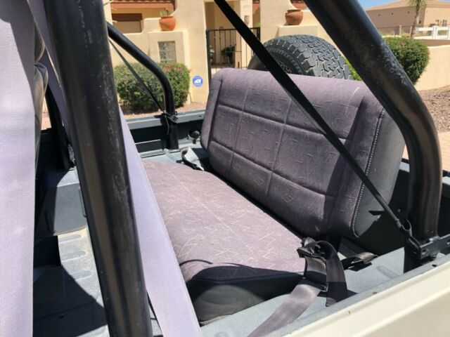 1972 White Toyota FJ Cruiser SUV