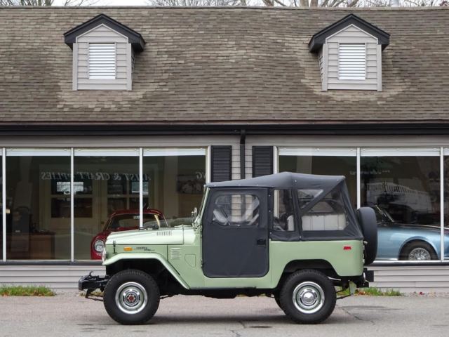 1972 Rhone Green  Toyota FJ Cruiser