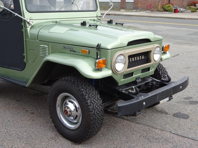 1972 Rhone Green  Toyota FJ Cruiser