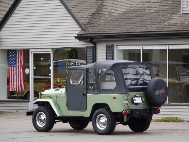 1972 Rhone Green  Toyota FJ Cruiser