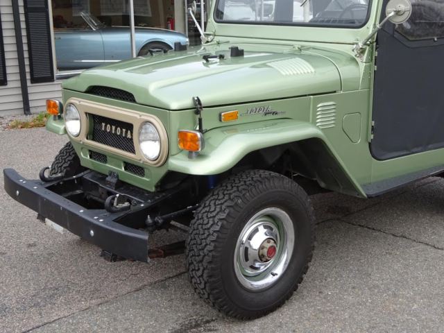 1972 Rhone Green  Toyota FJ Cruiser