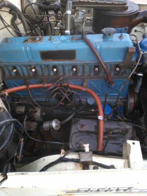 1972 White Toyota Land Cruiser SUV