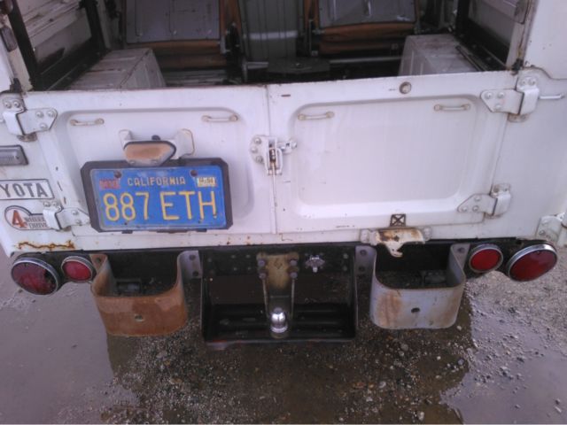 1972 White Toyota Land Cruiser SUV