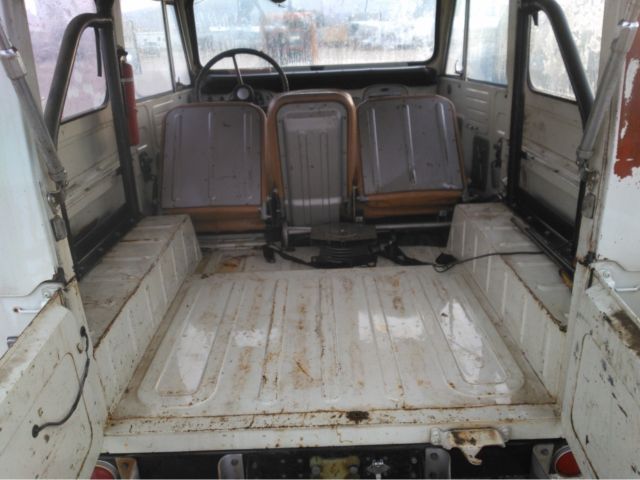 1972 White Toyota Land Cruiser SUV