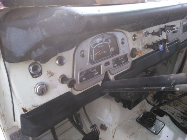 1972 White Toyota Land Cruiser SUV