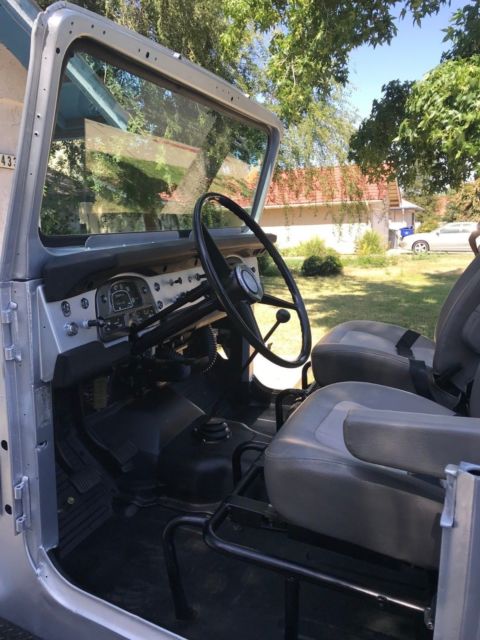 1972 Silver Toyota Land Cruiser