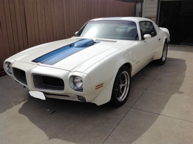 1972 White Pontiac Trans Am Coupe
