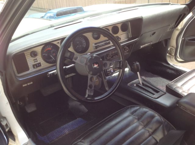 1972 White Pontiac Trans Am Coupe