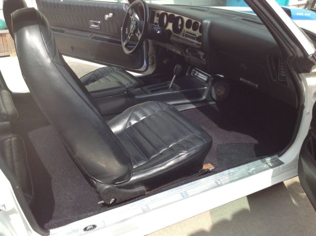 1972 White Pontiac Trans Am Coupe