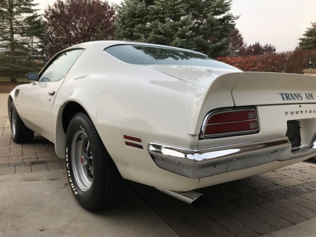 1972 White Pontiac Trans Am Coupe