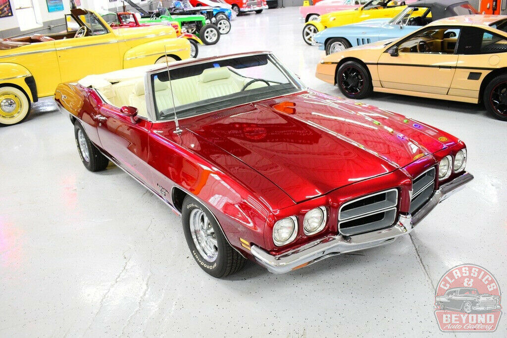 1972 Red Chevrolet Corvette Convertible