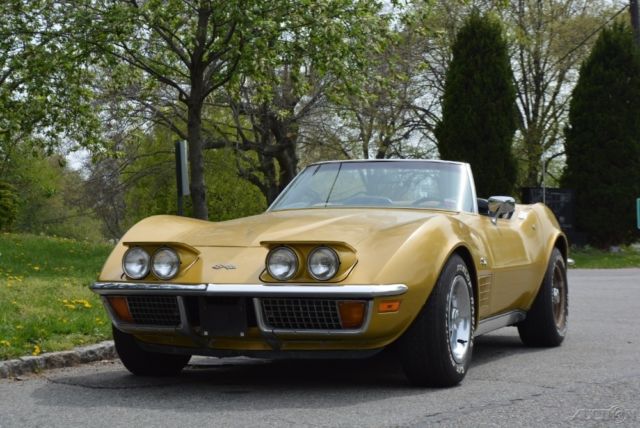 1972 Yellow Chevrolet Corvette Convertible