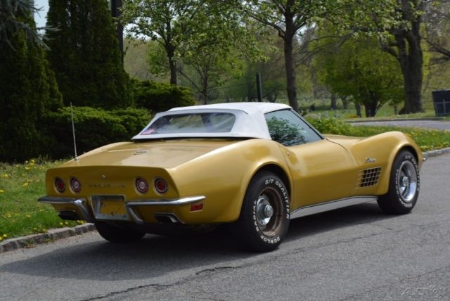 1972 Yellow Chevrolet Corvette Convertible