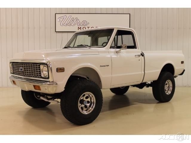 1972 White Chevrolet C/K Pickup 1500