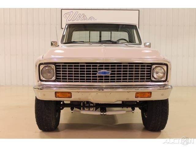 1972 White Chevrolet C/K Pickup 1500