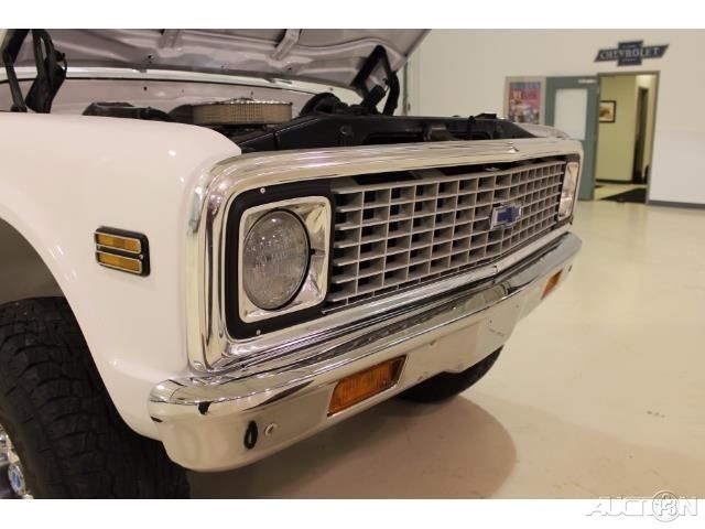 1972 White Chevrolet C/K Pickup 1500