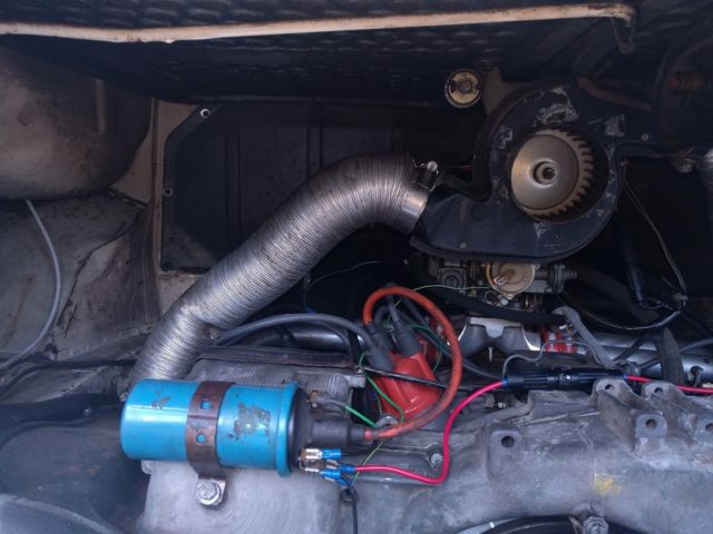 1972 White Volkswagen Bus/Vanagon Van Camper