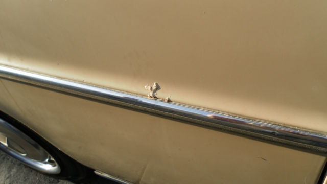 1973 Tan Mercedes-Benz 200-Series Coupe