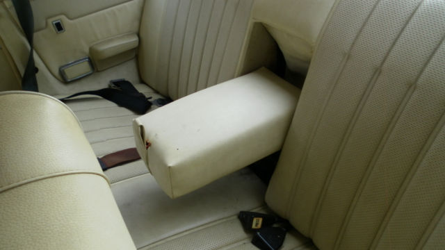 1973 Tan Mercedes-Benz 200-Series Coupe