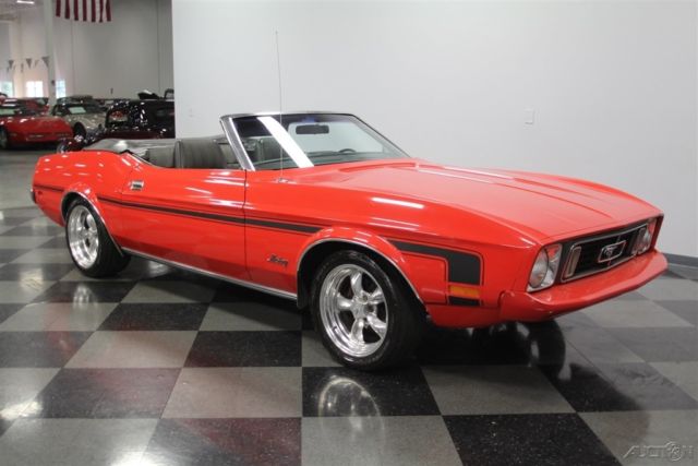 1973 Red Ford Mustang