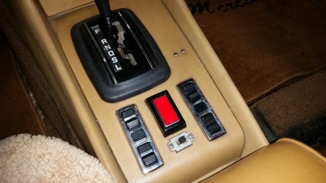 1973 brown enamel Mercedes-Benz 400-Series Sedan