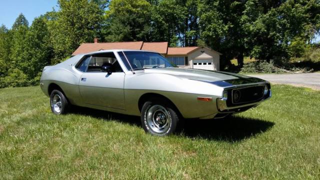 1973 Silver AMC Javelin Coupe