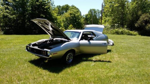 1973 Silver AMC Javelin Coupe