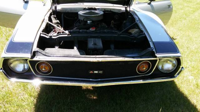 1973 Silver AMC Javelin Coupe