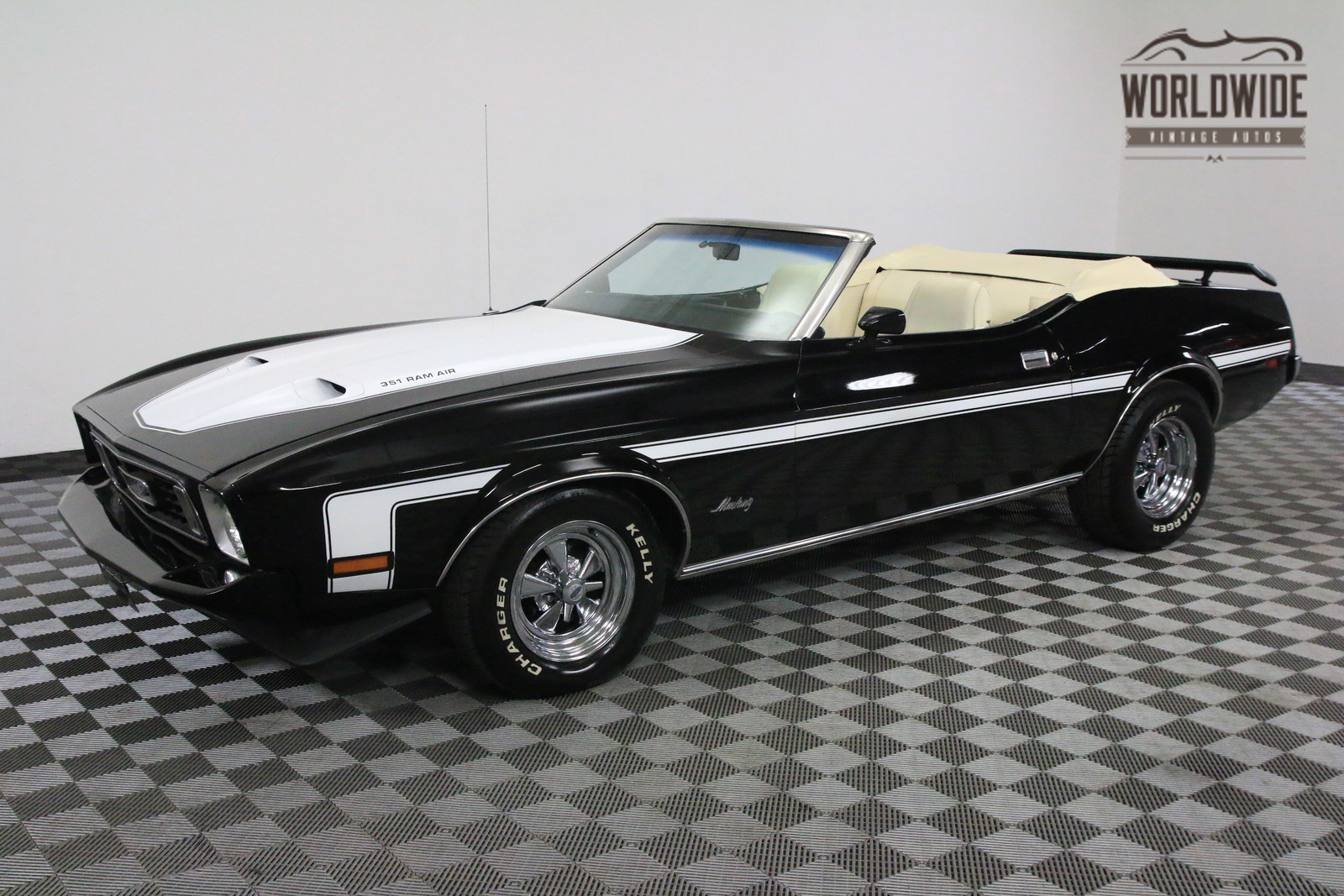 1973 Black Ford Mustang