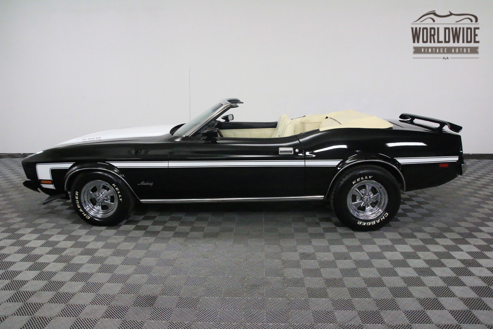 1973 Black Ford Mustang