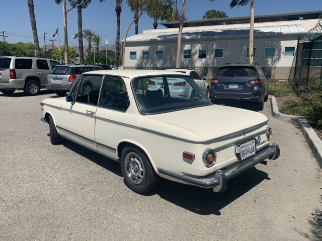 1973 White BMW 2002 Coupe