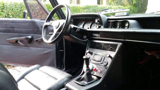 1973 Black BMW 2002 Coupe